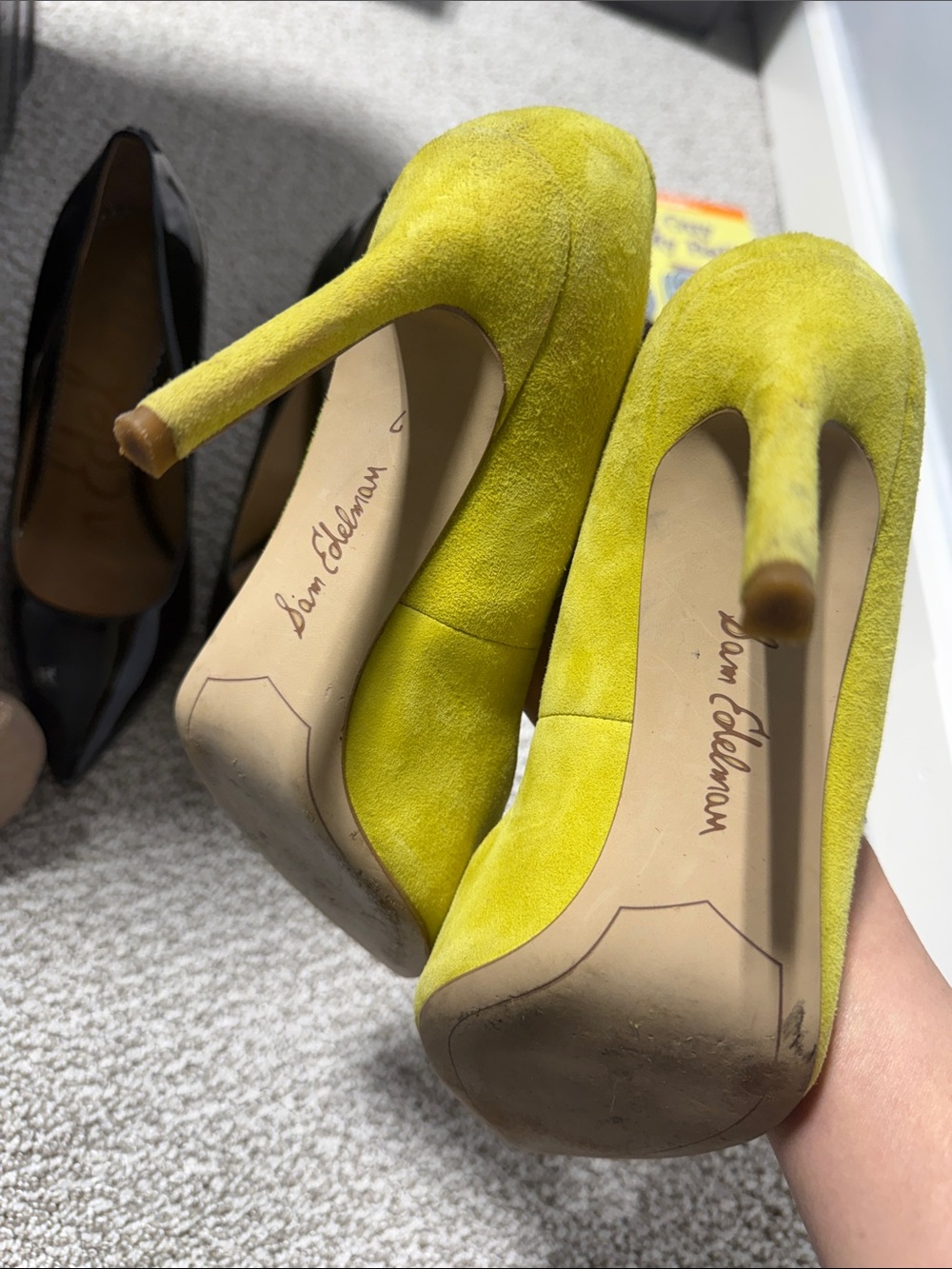 Yellow Suede Heels super cute - Picture 4 of 4